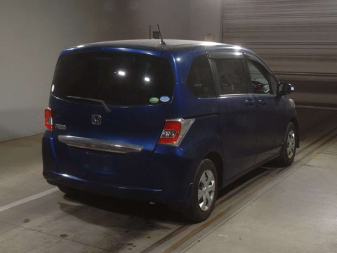 2015 Honda Freed GB3[1]