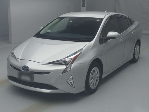 2017 Toyota Prius ZVW55[0]