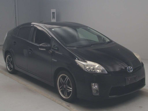 2011 Toyota Prius ZVW30[2]