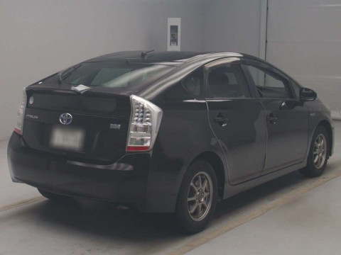 2010 Toyota Prius ZVW30[1]