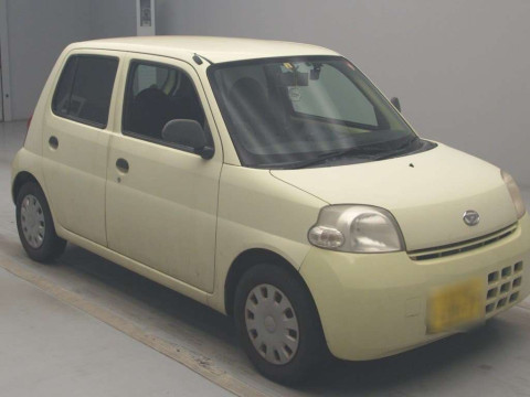 2010 Daihatsu Esse L235S[2]