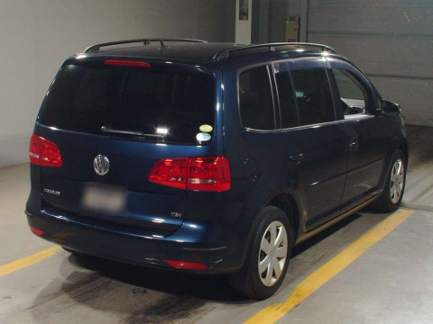 2012 Volkswagen Golf Touran 1TCAV[1]