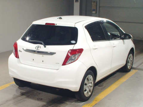 2012 Toyota Vitz NSP135[1]