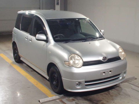 2006 Toyota Sienta NCP81G[2]