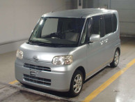 2010 Daihatsu Tanto