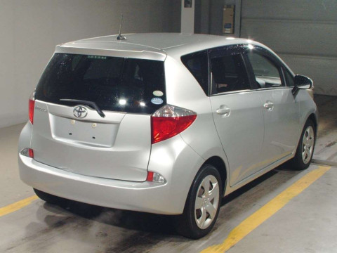 2011 Toyota Ractis NCP120[1]