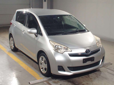 2011 Toyota Ractis NCP120[2]