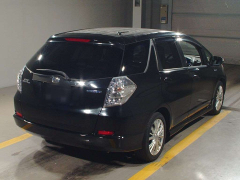 2012 Honda Fit Shuttle Hybrid GP2[1]