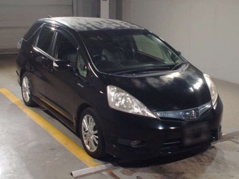 2012 Honda Fit Shuttle Hybrid GP2[2]