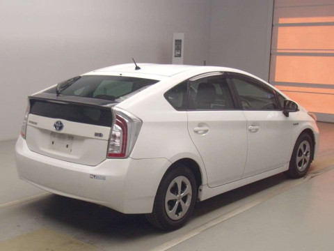 2013 Toyota Prius ZVW30[1]