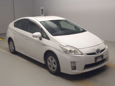 2011 Toyota Prius ZVW30[2]