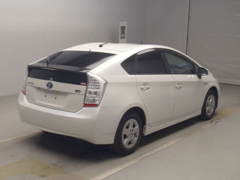 2010 Toyota Prius ZVW30[1]