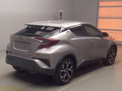 2019 Toyota C-HR ZYX10[1]