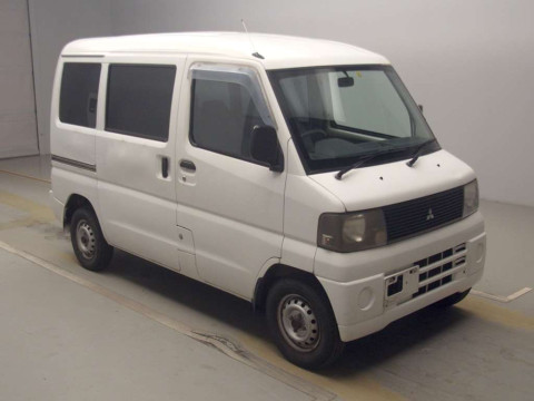 2001 Mitsubishi Minicab Van U61V[2]