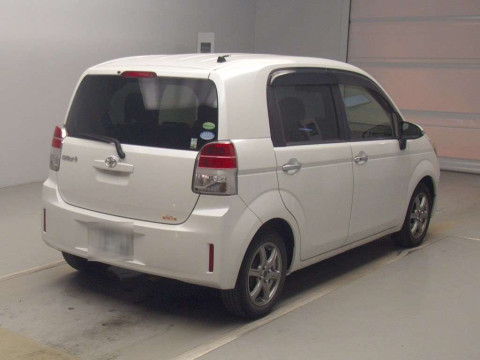 2012 Toyota Spade NCP141[1]