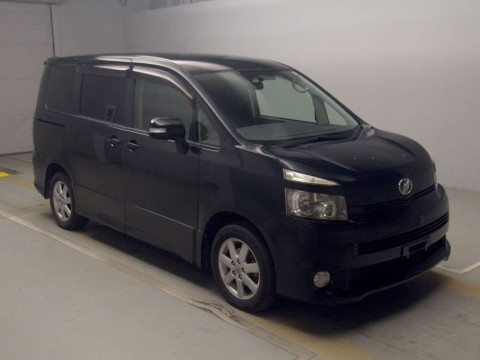 2008 Toyota Voxy ZRR70W[2]