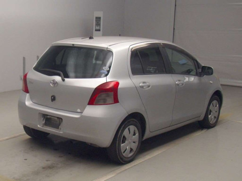 2005 Toyota Vitz SCP90[1]