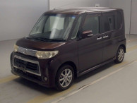 2011 Daihatsu Tanto