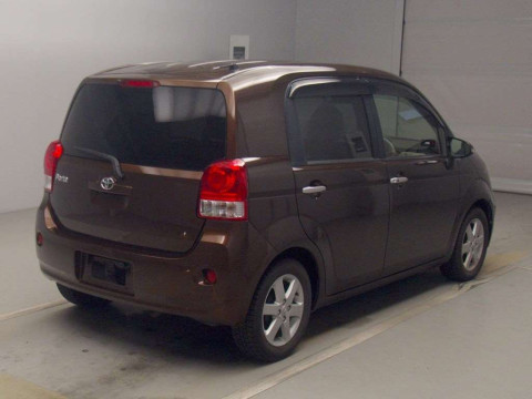 2012 Toyota Porte NCP141[1]