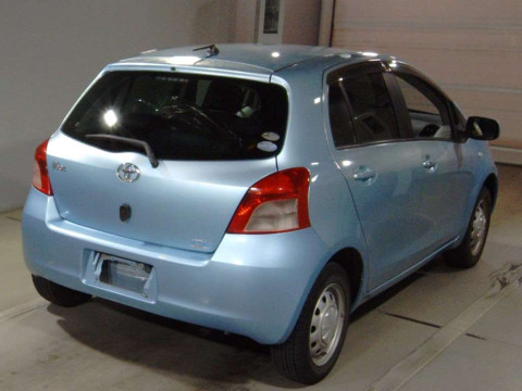 2005 Toyota Vitz NCP95[1]