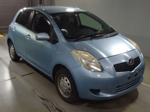 2005 Toyota Vitz NCP95[2]