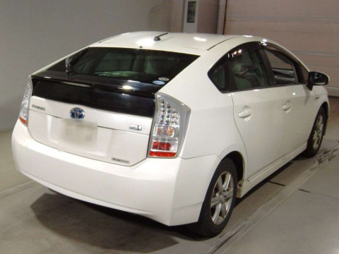 2010 Toyota Prius ZVW30[1]