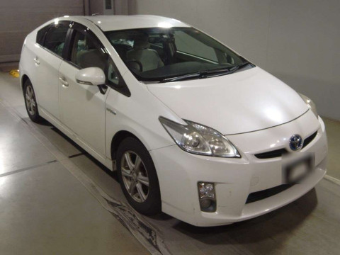 2010 Toyota Prius ZVW30[2]