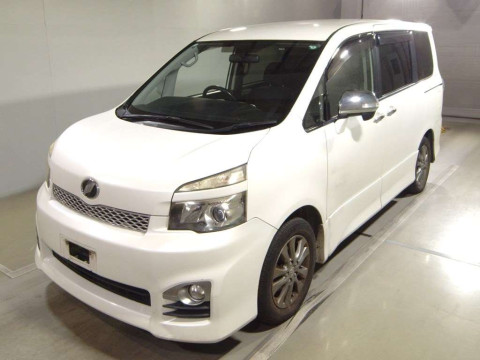 2011 Toyota Voxy ZRR70W[0]