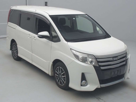 2014 Toyota Noah ZRR85W[2]