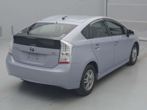 2010 Toyota Prius ZVW30[1]