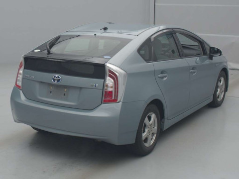 2012 Toyota Prius ZVW30[1]