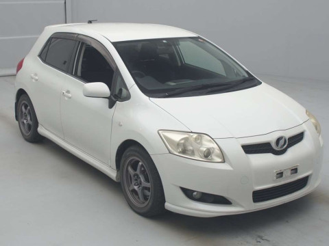 2007 Toyota Auris ZRE152H[2]