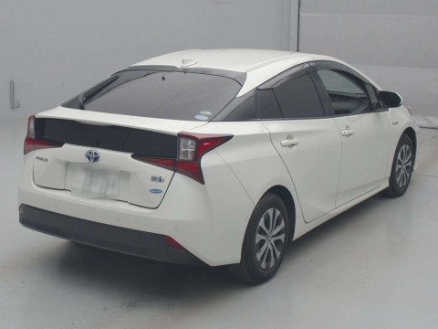 2019 Toyota Prius ZVW51[1]