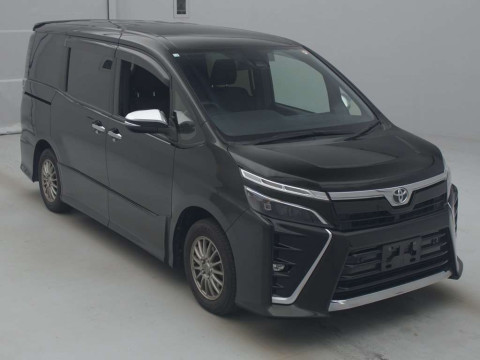 2020 Toyota Voxy ZRR80W[2]