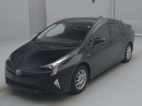 2017 Toyota Prius ZVW55[0]