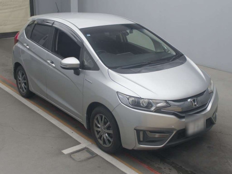 2015 Honda Fit Hybrid GP5[2]