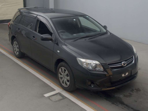 2012 Toyota Corolla Fielder NZE141G[2]