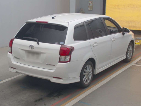 2013 Toyota Corolla Fielder NZE161G[1]