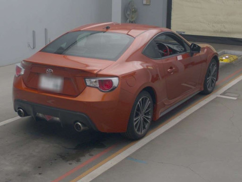 2013 Toyota 86 ZN6[1]