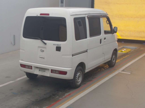 2015 Daihatsu Hijet Cargo S331V[1]