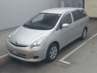 2005 Toyota Wish