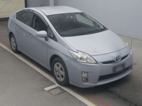 2009 Toyota Prius ZVW30[2]