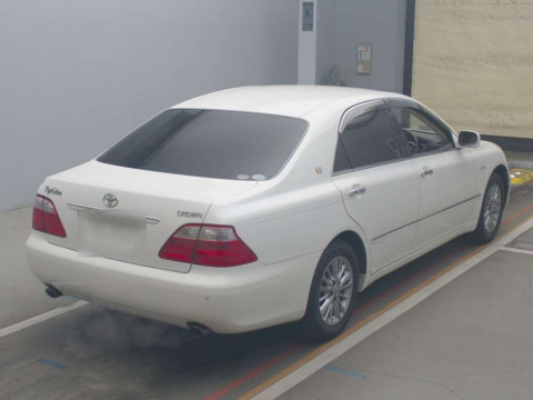 2007 Toyota Crown GRS180[1]