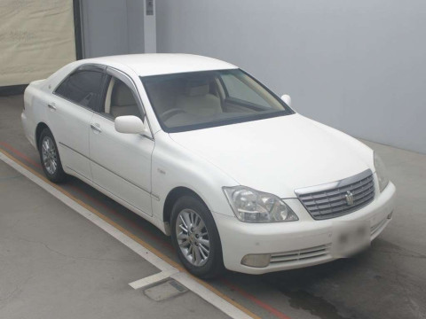 2007 Toyota Crown GRS180[2]