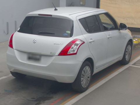 2015 Suzuki Swift ZC72S[1]