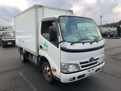 2012 Toyota Dyna Truck KDY231[2]