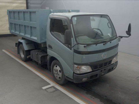 2004 Hino DUTRO XZU302M[2]