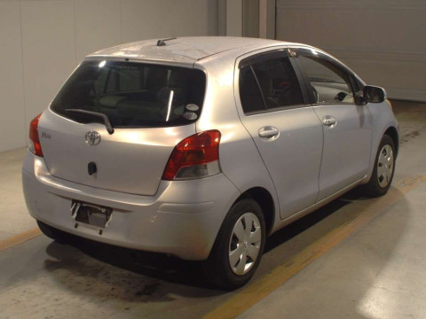 2008 Toyota Vitz SCP90[1]