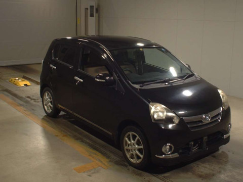 2011 Daihatsu Mira es LA300S[2]