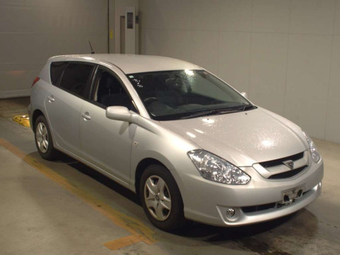 2002 Toyota Caldina AZT241W[2]